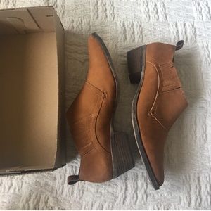 Steve Madden auckland suede bootie